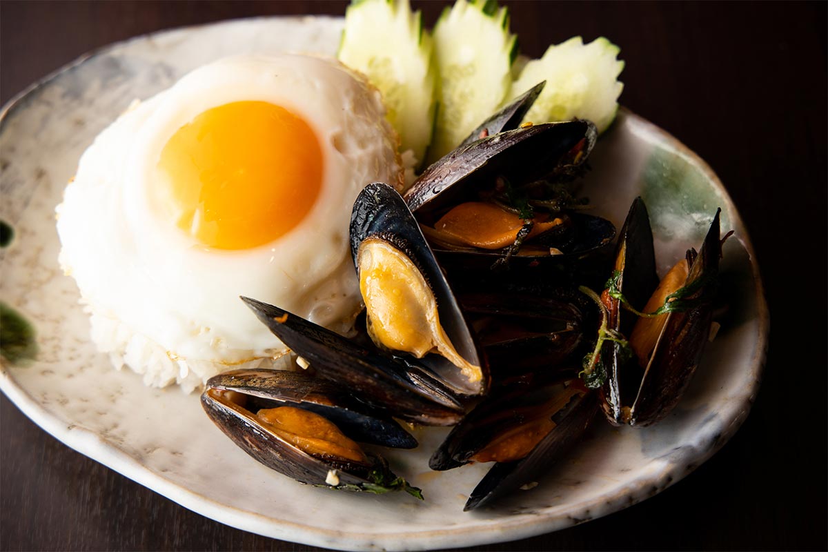 ムール貝のガパオ